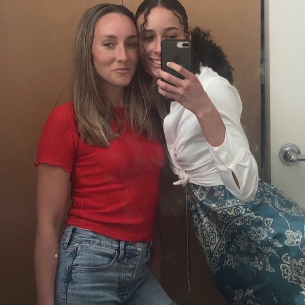 Meet your Posher, Danielle